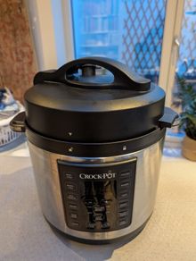 crock-pot slow-cooker