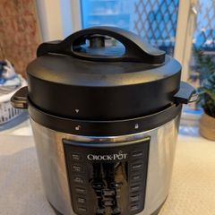 crock-pot slow-cooker