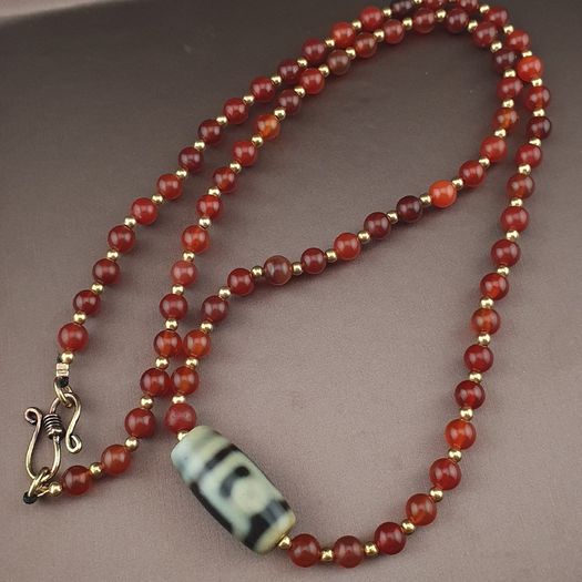 Vintage Carnelian Agate From Mali With Himalayan 1 Eyes Tibetan Agate Dzi Pendant Necklace