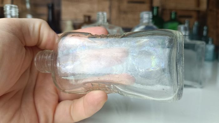 482 - Set of 5 Vintage Clear Glass Screw Top Collectible Decorative Bottles