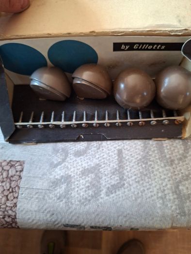 Lot of Vintage Items Nazareth Bag, Christmas Light, Match holder Advertising Fudge Tin, Orbit Castors in Original Box etc PRICE IS FOR 1 ONLY, postage available or collection