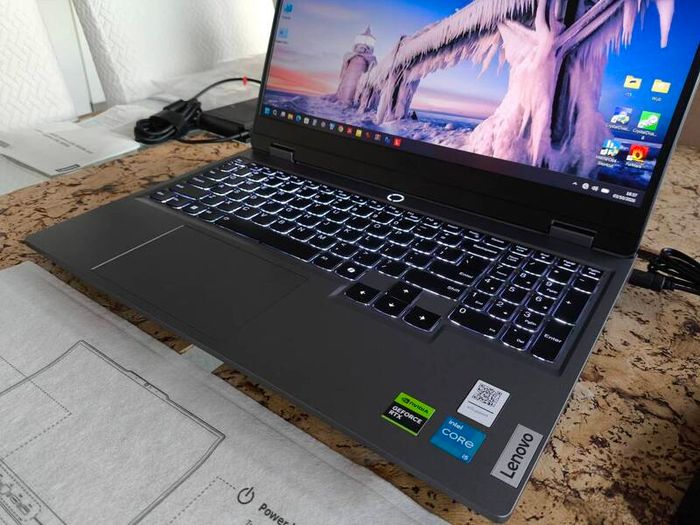 Gaming Laptop Lenovo Loq i5 12450hx 8/12 RTX4050 6gb 105w 16gb Ddr5 512GB Nvme 15.6" 144hz 1080p 300nits 100% sRGB Win11 Warranty Receipt