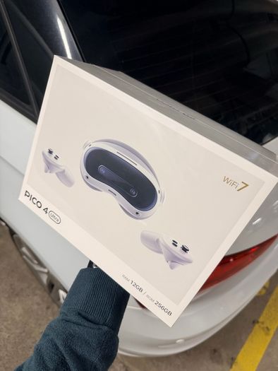Pico 4 Ultra 256GB VR Headset Brand New & Sealed 12GB RAM WiFi 7