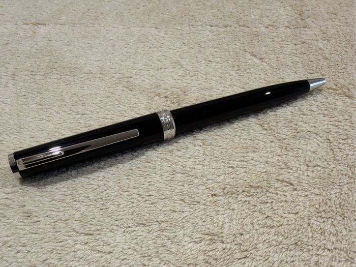 Montblanc Pix Ballpoint Pen ( 114797 )