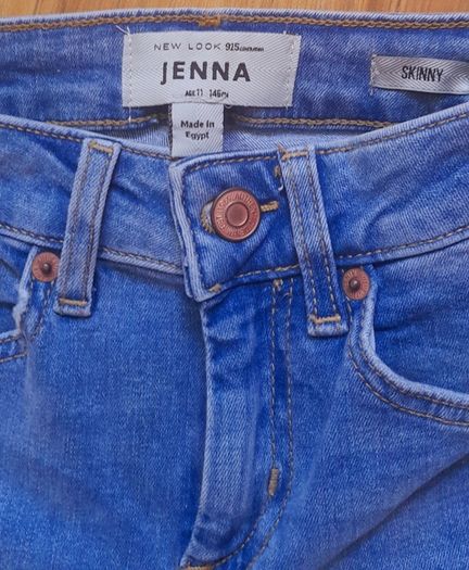 girls ripped skinny jeans