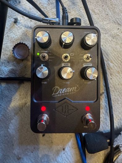 Universal Audio UAFX Dream '65 Reverb Amplifier Pedal
