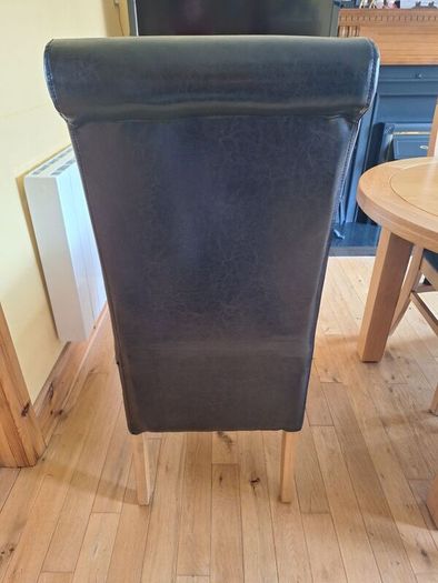 Extendable Dining Table and Six Chairs