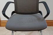 Lii Meeting Room Chair - Cantilever Base