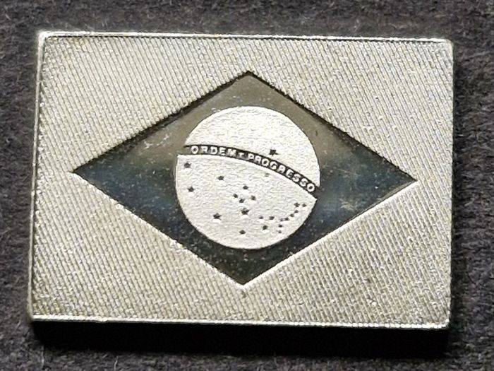 Franklin Mint Flags Of United Nations  Sterling 925 Silver (Price is For 1 Flag)