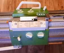 Knitting Machine Passap / Pfaff Duomatic 80 Knitting Machine