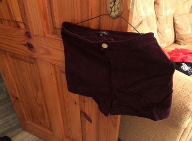 River island size 10 shorts