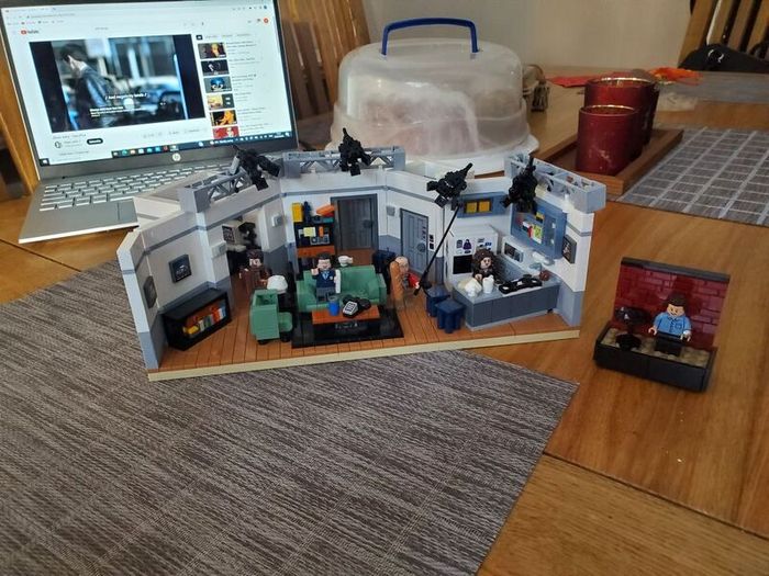 lego seinfeld 21328