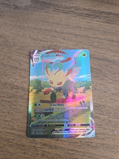 Pokemon Leafeon VMAX