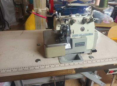 Sewing machines , fabrics & accessories