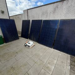 5 x 270W Solar Panels + Solis 1500W Inverter