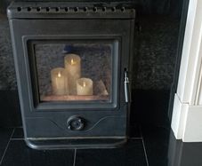 Horse flame solid fuel insert stove