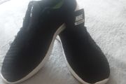 Nike Running/Boys Nike Running Shoe .. Size 2.5 UK .. 35.5 EU