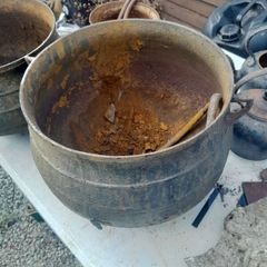 3 old cast iron skillet pots