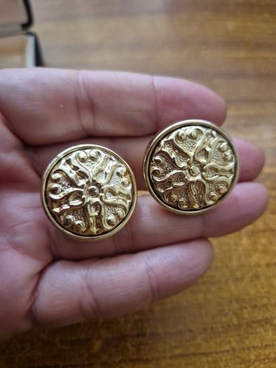 Vintage Round Earrings