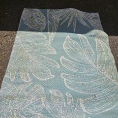 Outdoor rug