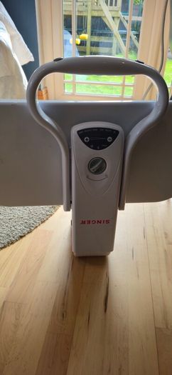 Singer Iron Press