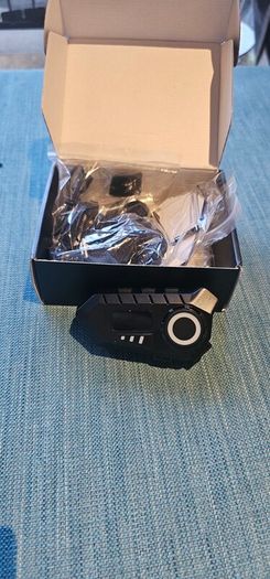 Helmet wireless earphone with FM