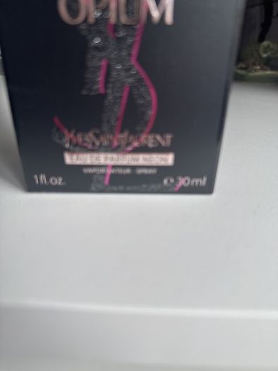 Black opium neon