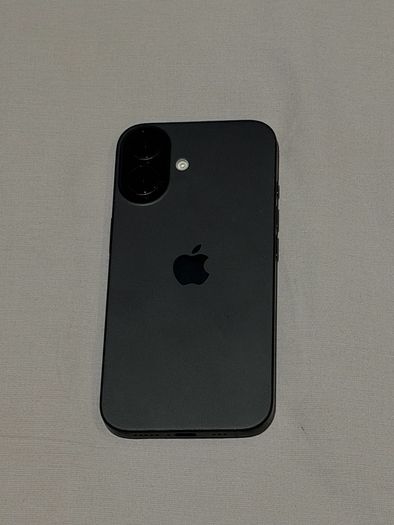 iPhone 16