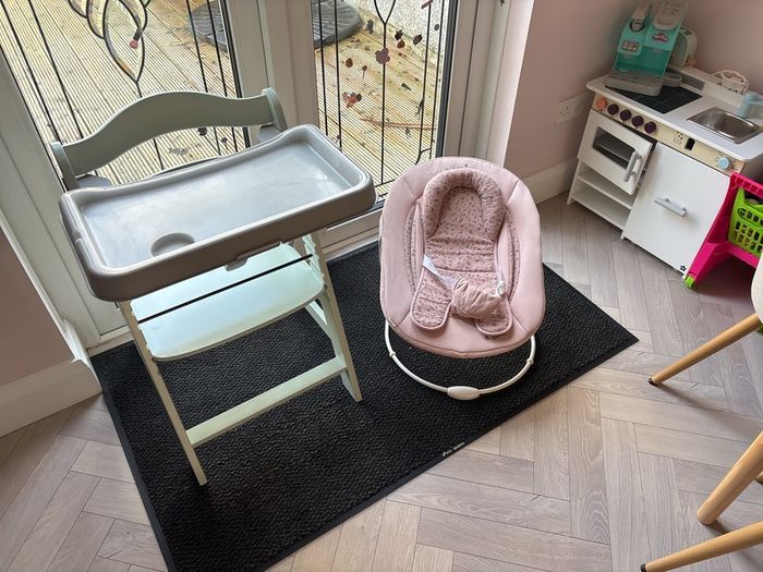 Hauck Alpha highchair and bouncer set