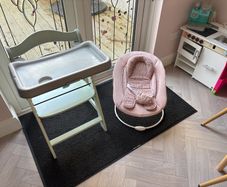 Hauck Alpha highchair and bouncer set