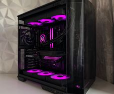 High End Gaming PC | RTX 5070 ti 16GB / Ryzen 9800x3d / DDR5