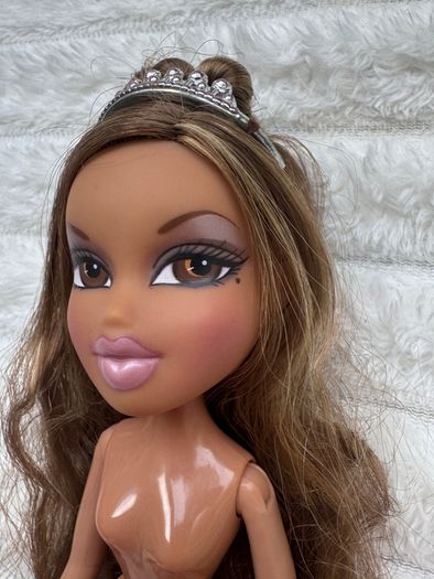 Bratz Yasmin Sweet 16 Birthday 3rd Edition Doll Used Please see photos