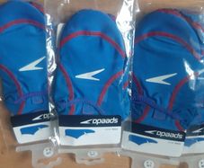 Speedo Junior Swim Pool Socks - Size 1-4  (4 pairs brand new)