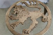 Vintage Brass Trivet, Scottish Brass Lion Rampant Trivet, Brass Plant Stand, Pot Stand, Scottish Gift, Home Decor, Kitchen Stand 17 CM. Die.