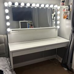 Ikea Micke desk & vanity mirror