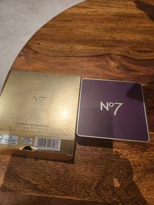 No 7 touch of glamour palette