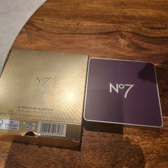 No 7 touch of glamour palette