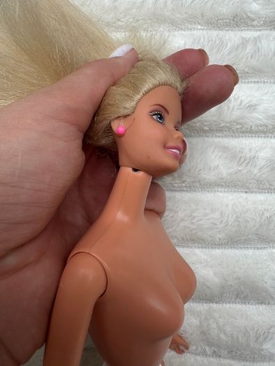 Vintage Body 1966 Mattel Barbie Blonde Hair Pink Earrings Ring Used Damaged Neck Dirty Please see pictures