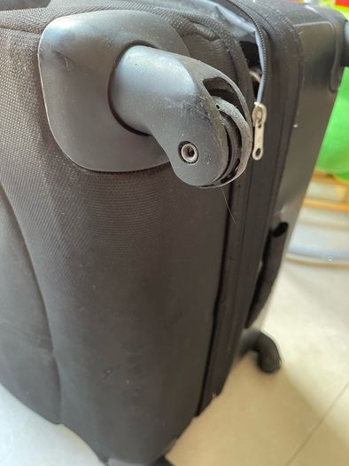 Samsonite Suitcase 32 inches