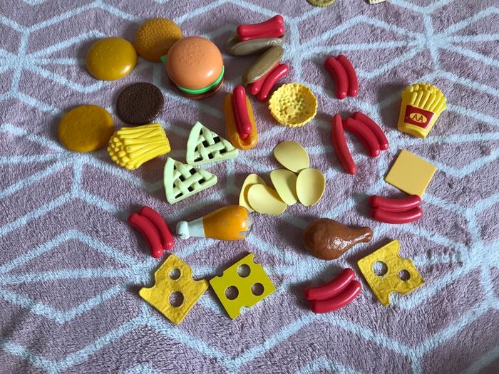 Kids food toys