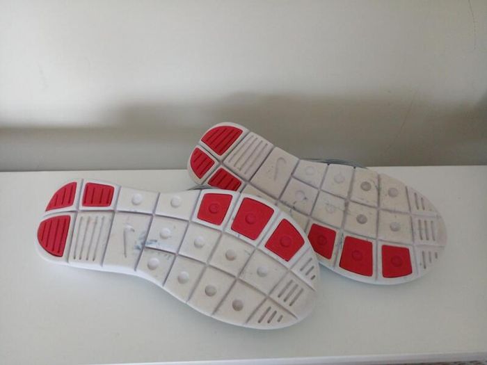 Nike flip flops UK 3
