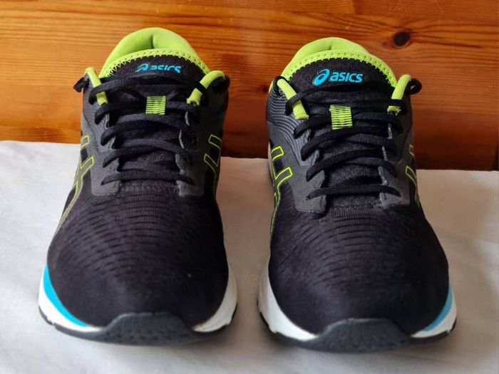 asics gel pulse 12 black/green Size 12 eu 48 in excellent condition
