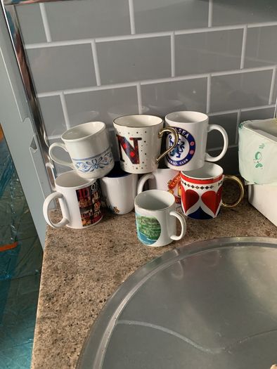 mugs