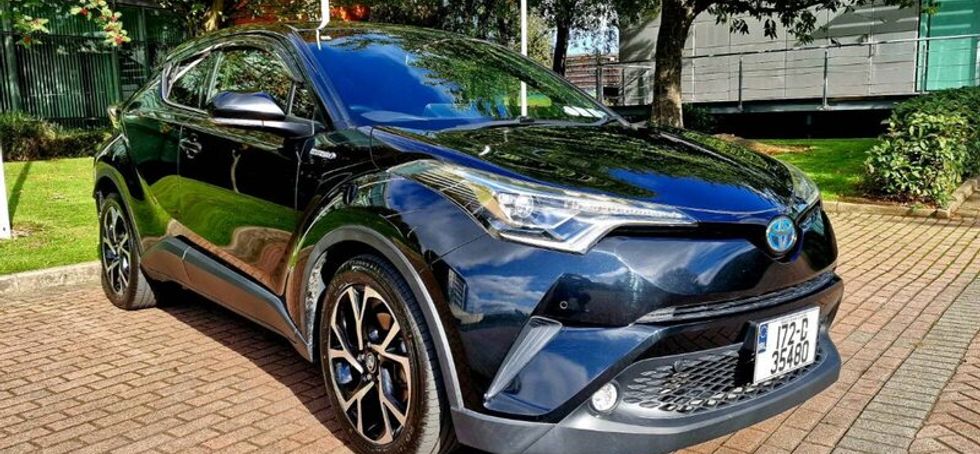 Toyota C-HR 2017 G-Led Top Spec (70k kms)