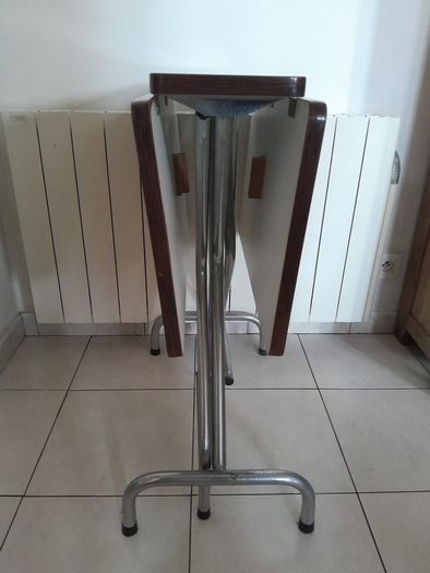 Vintage small Kitchen Double Drop leaf 1950s folding legs 100 ono  100 euro