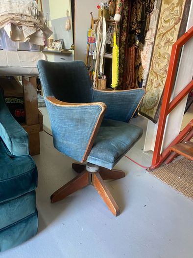 Antique swivel office desk chair