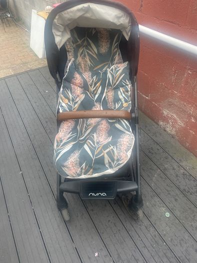 baby buggy