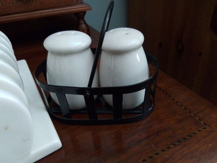 Dema Toast Rack & Salt/Pepper Cruet