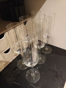 6 x champagne glasses Brand new