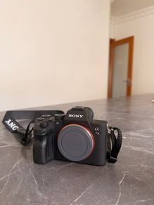 Sony A7III Body only